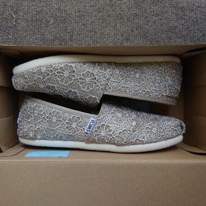 NEW sz 3 kids rose gold glitter Toms classic